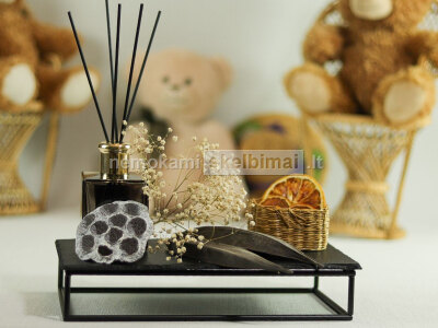 Stoveliai desertams, užkandžiams, ekspozocijoms