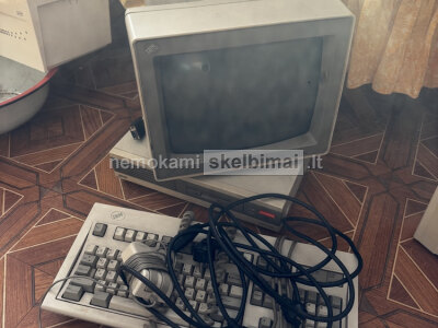 3 retro stacionarių kompiuterių rinkiniai