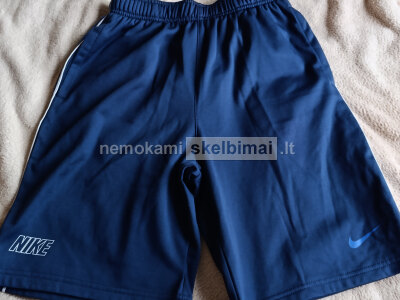 Nike šortai S dydžio