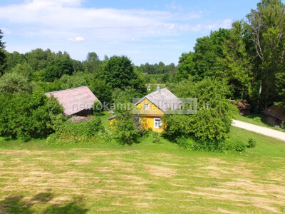 Namas - Zarasų r. sav, Trinkuškių k